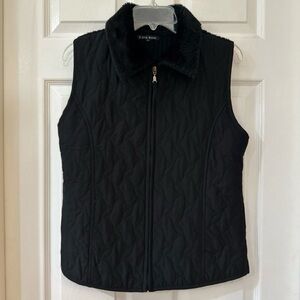 Carol Rose Women's Large Quilted Sweater Vest Faux Fur Collar Black